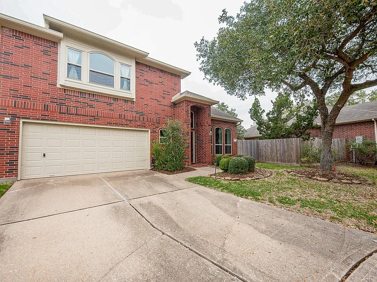 206 Cheswick Cir — Photo 2
