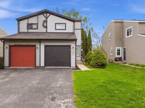 27W051 Cooley Ave, Winfield, IL 60190