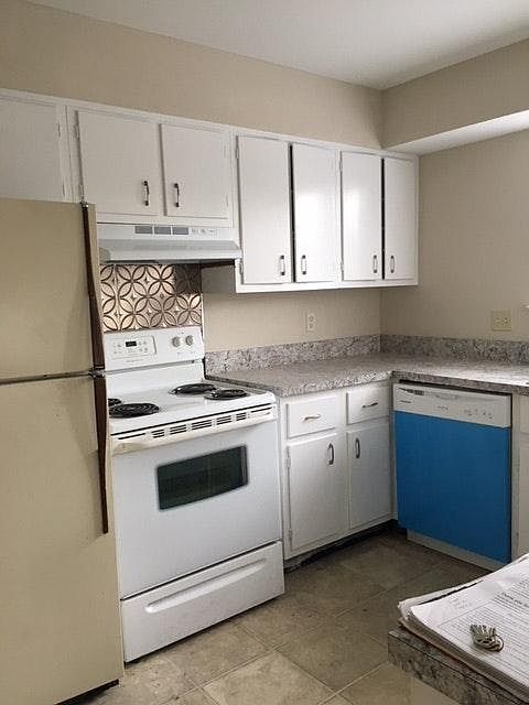 2nd image of 539 Heather Dr APT 4