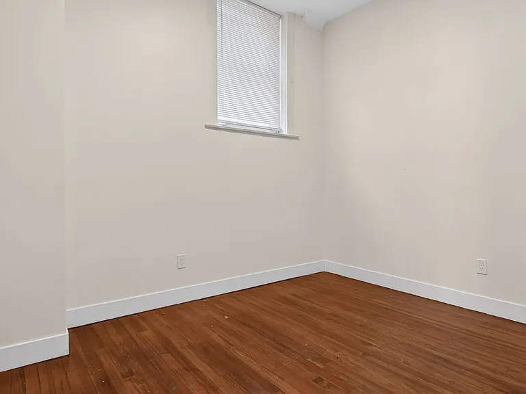 813 Chapel St — Photo 57