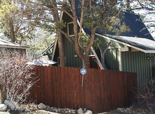 224 Sunset Ln, Sugarloaf, CA 92386