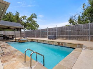 945 Hannah Way, Dallas, TX 75253