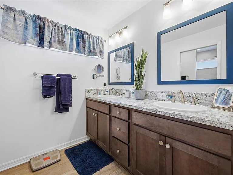 2910 Monument Way — Photo 12