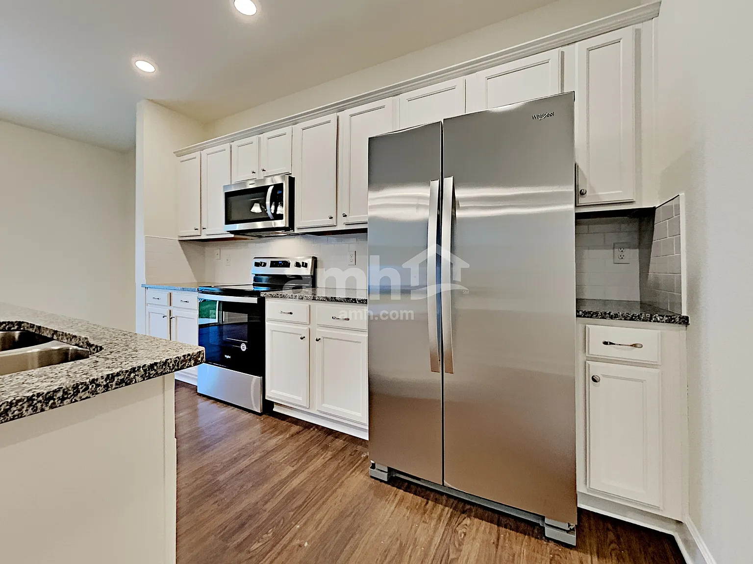 4 bed, 2.5 bath, 1886 sqft, $2,140 — Photo 4