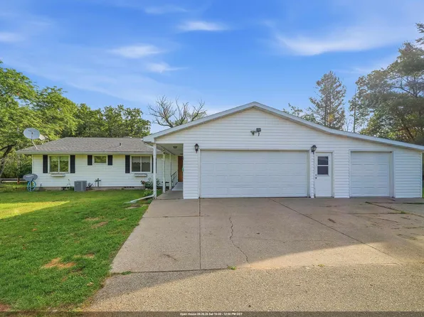 W8437 Cummings Rd, Wautoma, WI 54982