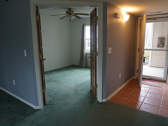 3rd image of 1235 Meadow Ln