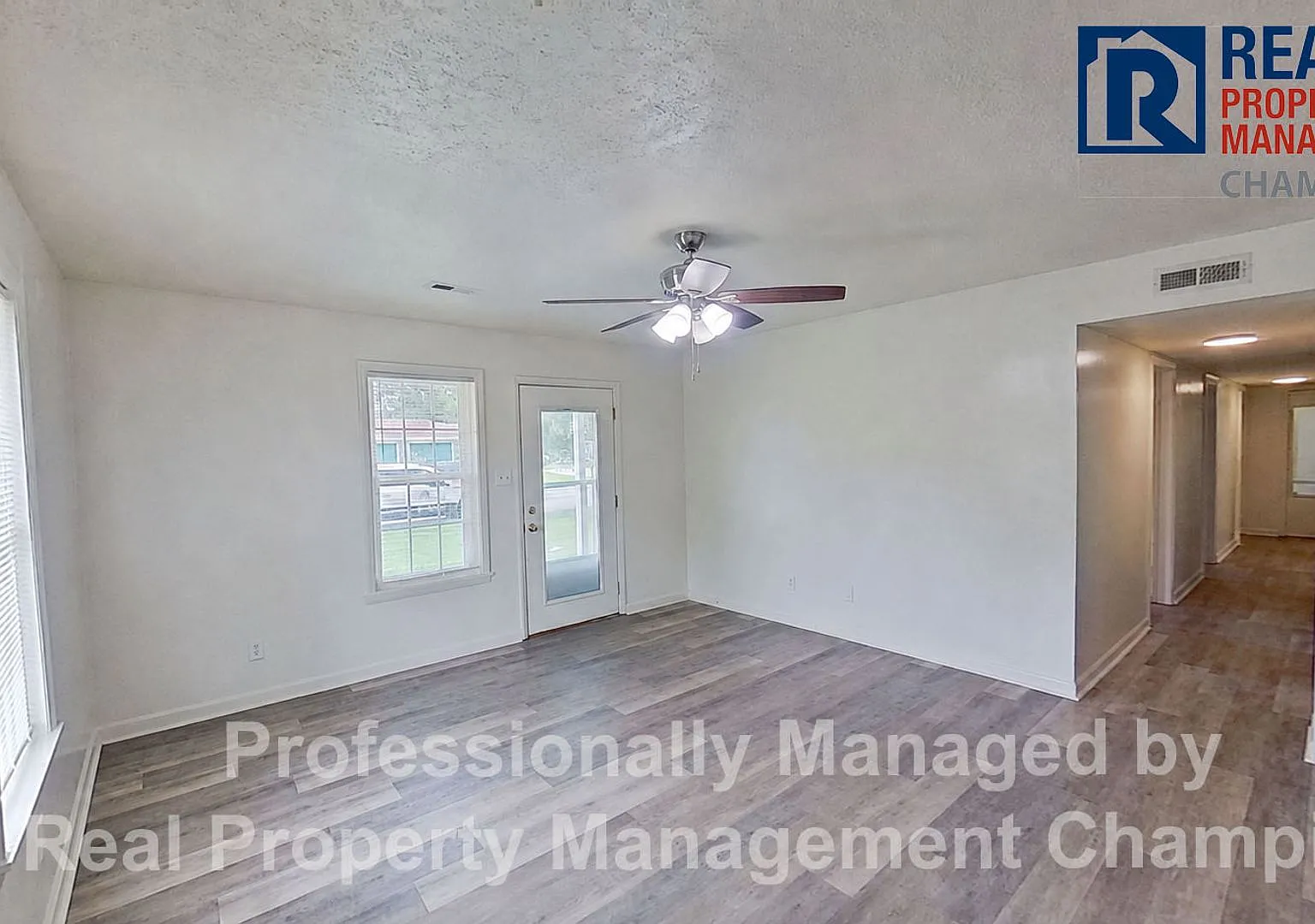 Freshly Updated 4 BD/1.5 BA with LVP Flooring, Fenced Back Yard and Storage Shed — Photo 2