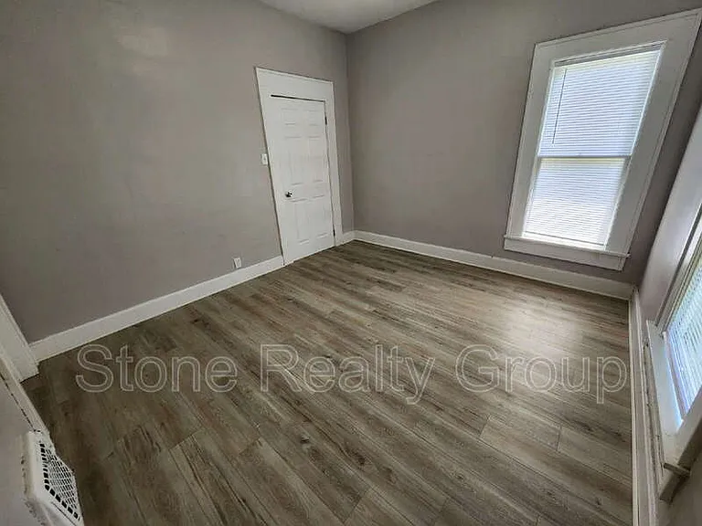 2118 2nd Ave — Photo 5
