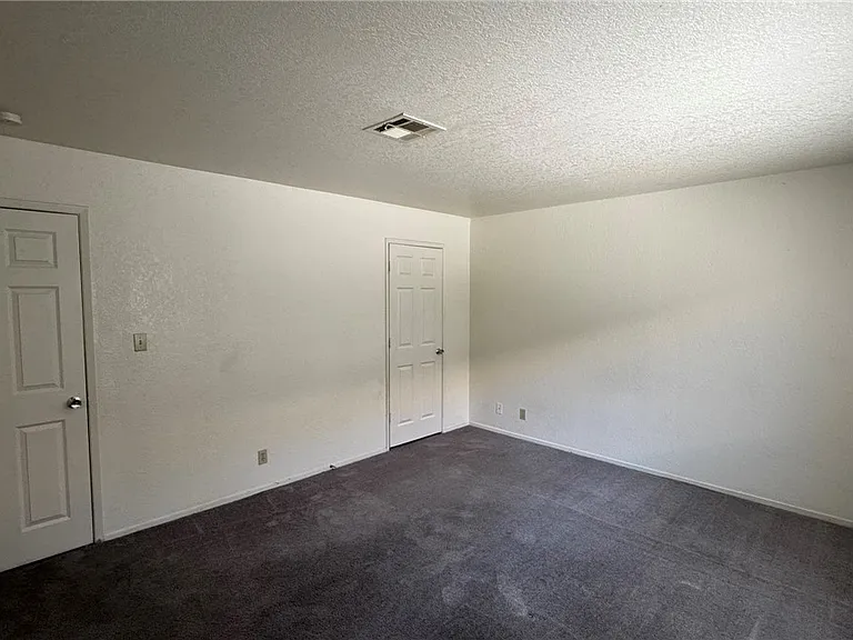 5044 S Rainbow Blvd #104 — Photo 16