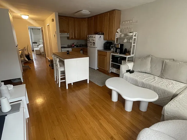 722 Washington St #4 — Photo 1