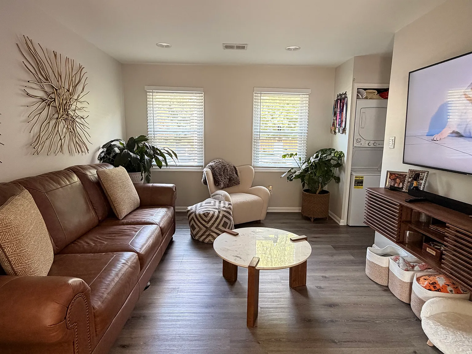 3 bed, 1122 sqft, $2,650 — Photo 4