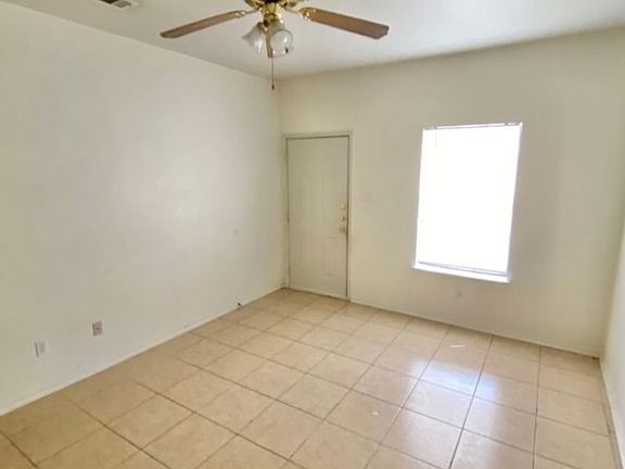 3rd image of 315 Janelle Dr APT A