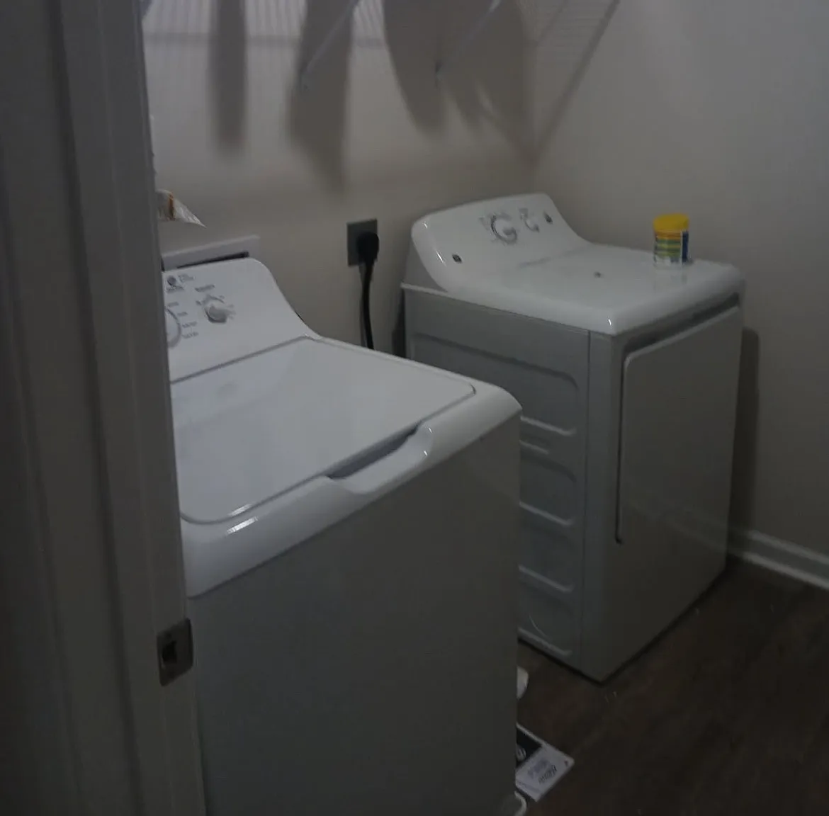 3 bed, 2164 sqft, $2,100 — Photo 3