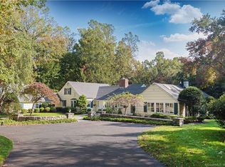 52 Blueberry Ln, Darien, CT