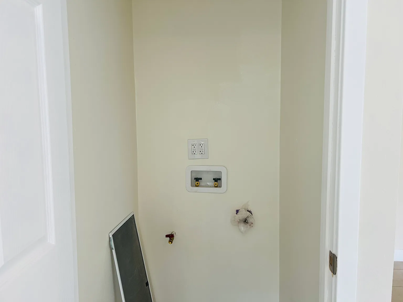 2 bed, 1200 sqft, $2,650 — Photo 2