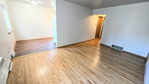 617 E Homer St #1 Photo 1