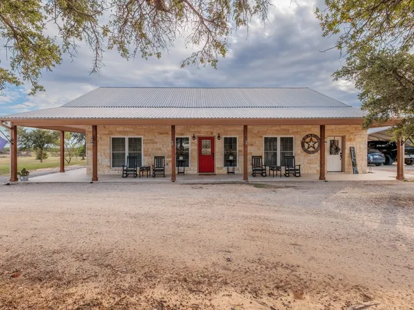 5021 Hutchins Trl, Brownwood, TX 76801