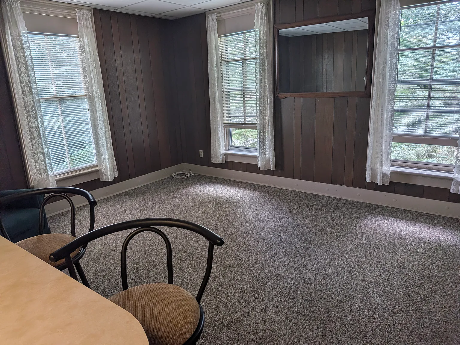 1 bed, 550 sqft, $695 — Photo 3