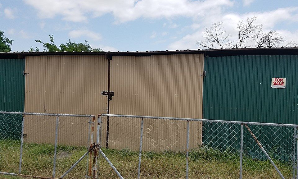 2nd image of 3103 Tina Dr