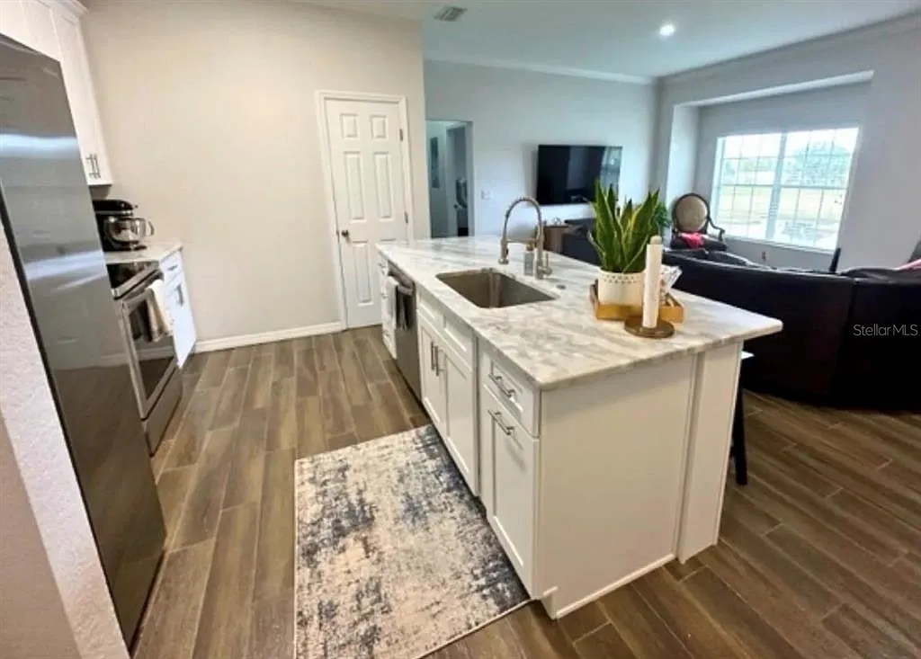 2 bed, 2.0 bath, 1017 sqft, $1,875 — Photo 3