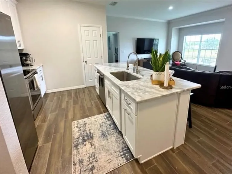 306 Eagle Pond Dr — Photo 3