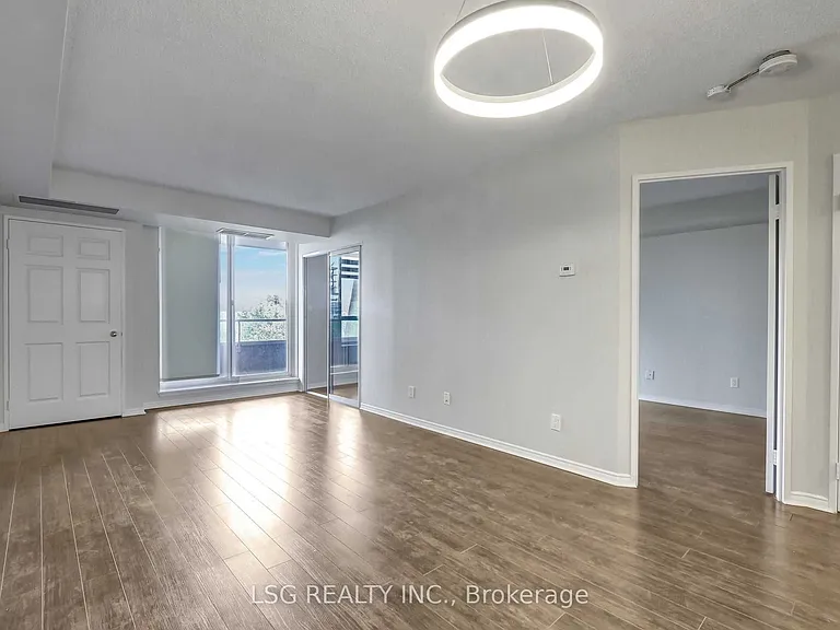 35 Empress Ave #601 — Photo 10