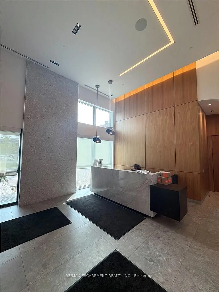 3 bed, $2,900 — Photo 4