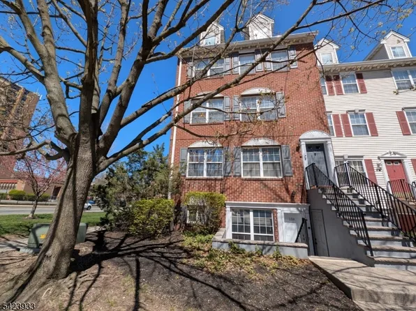 159 W Market St, Newark City, NJ 07103