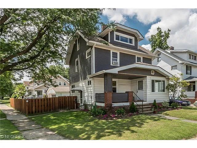 1201 Spring Rd photo 1