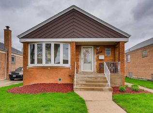 8147 S Whipple St, Chicago, IL 60652