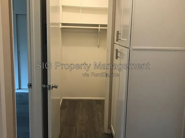 1126 E Doran St — Photo 8