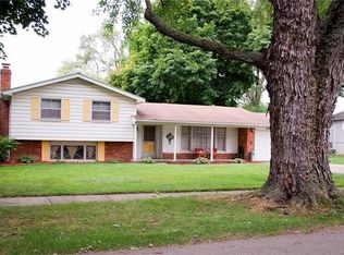 34053 Coventry Dr, Livonia, MI 48154