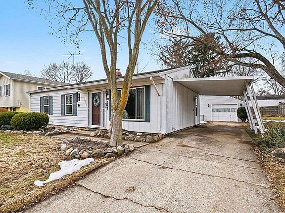 2nd image of 3527 Riverside Dr