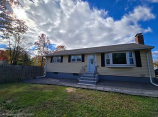 559 Mountain Rd, Newington, CT 06111