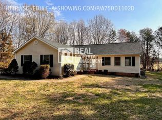 7910 Highfill Rd, Summerfield, NC 27358