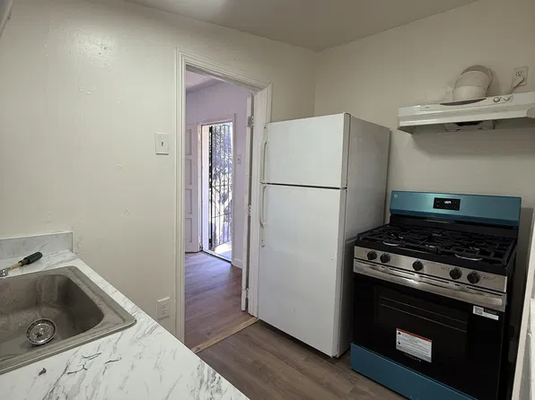 1135 S Santa Fe Ave, Vista, CA 92083