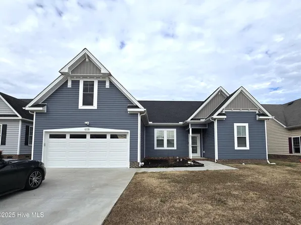 608 Millbrooke Cir, Elizabeth City, NC 27909