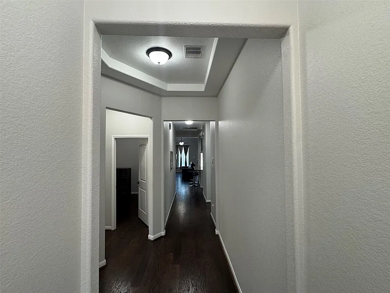 5310 Royal Press Dr — Photo 14