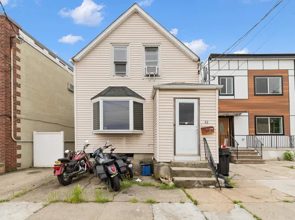42 Lewis Ave, Jersey City, NJ 07306