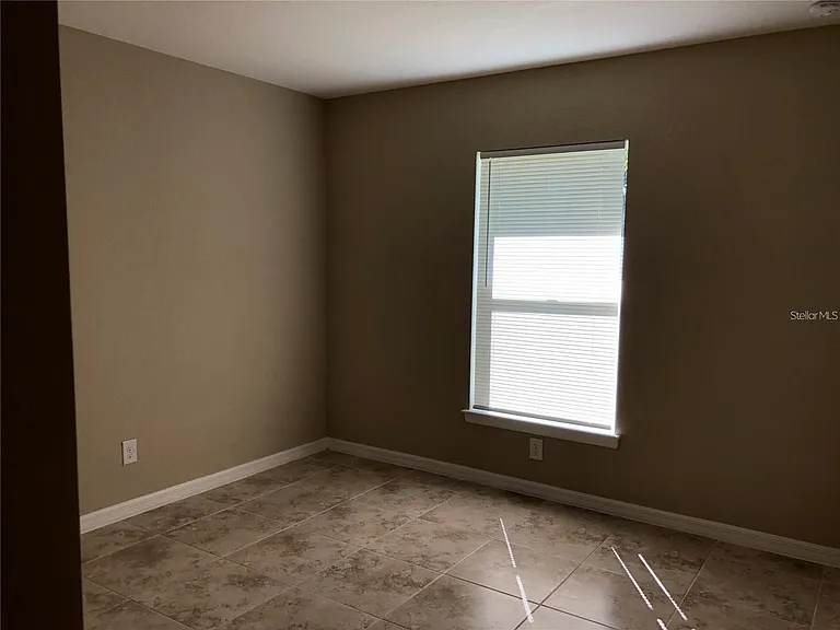 1546 Glenan Rd — Photo 15