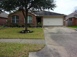 18015 Willow Cliff Ln, Cypress, TX 77433