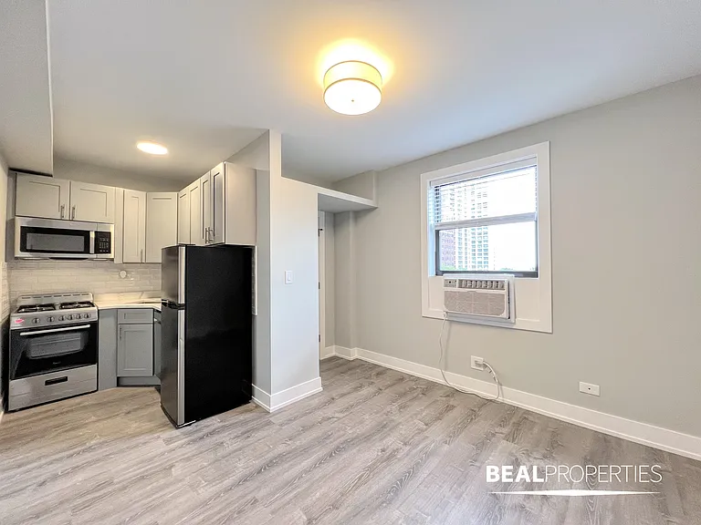 505 West Belmont Ave — Photo 58