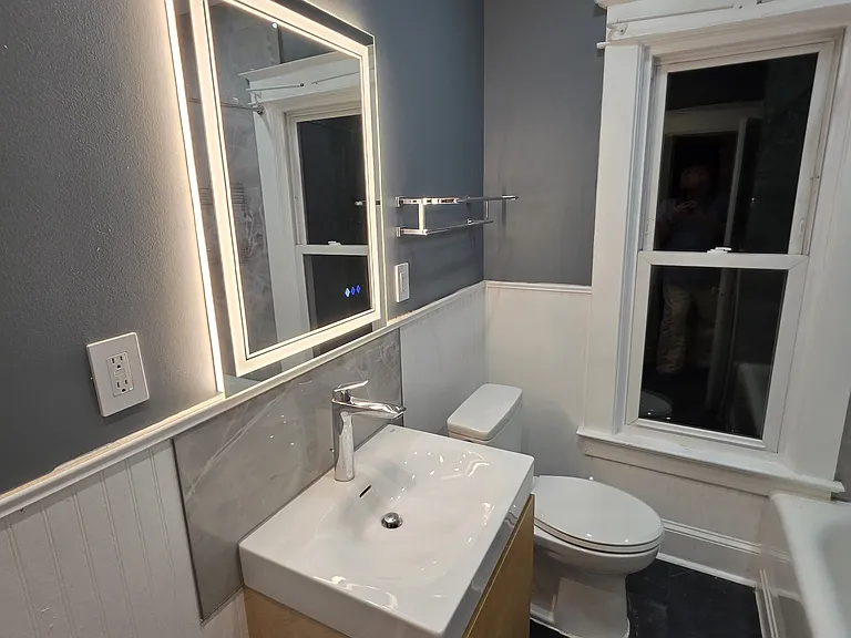 1 N Cherry Grove Ave #1 — Photo 17