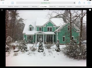 221 Hickory Ln, Hampstead, NC 28443