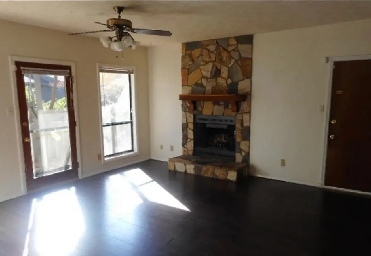 1862 Tryon Drive - 1 — Photo 3