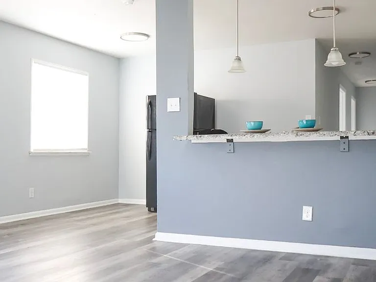 Garfield Vista Apartments — Photo 14