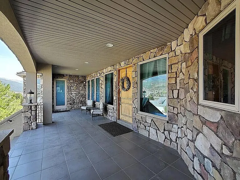 940 S Ridge Rd — Photo 7