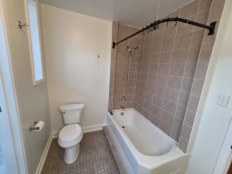 3916 Quigley St — Photo 11