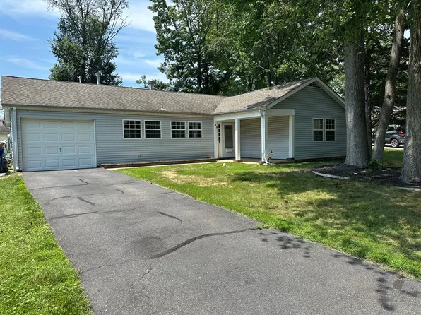 26 Newport Ln, Willingboro, NJ 08046