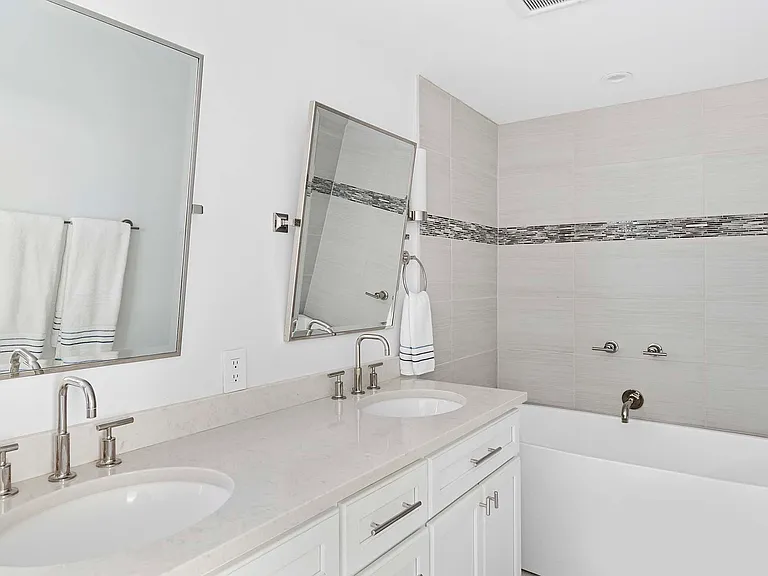 25 Bishops Ct — Photo 9